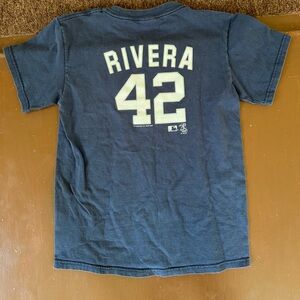 Vintage New York Yankees Mariano Rivera tshirt. Youth L (14/16)